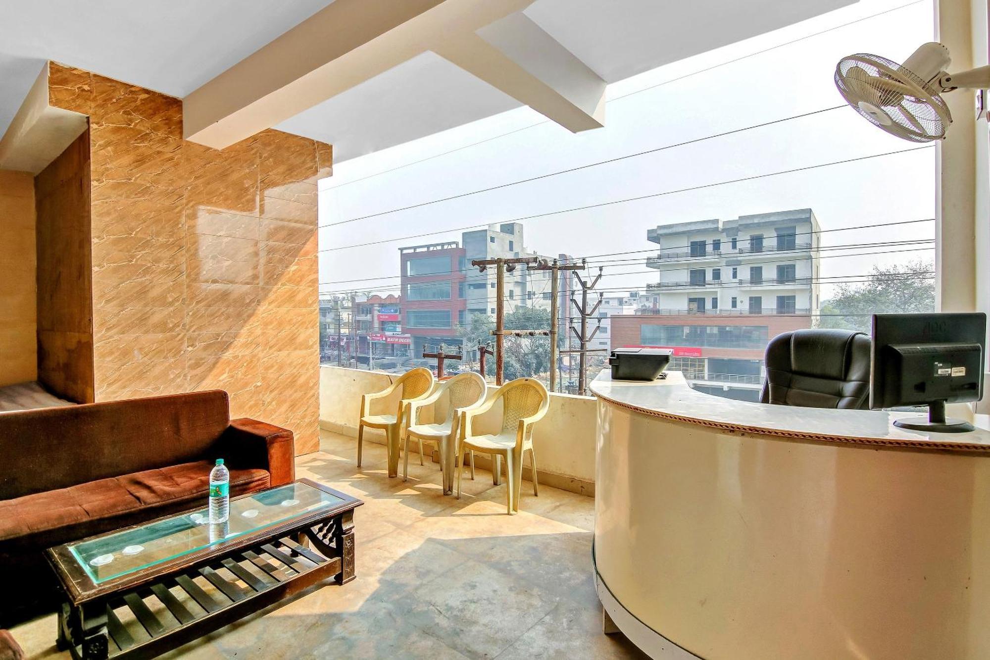 גאזיאבאד Hotel O Yash Hotel מראה חיצוני תמונה