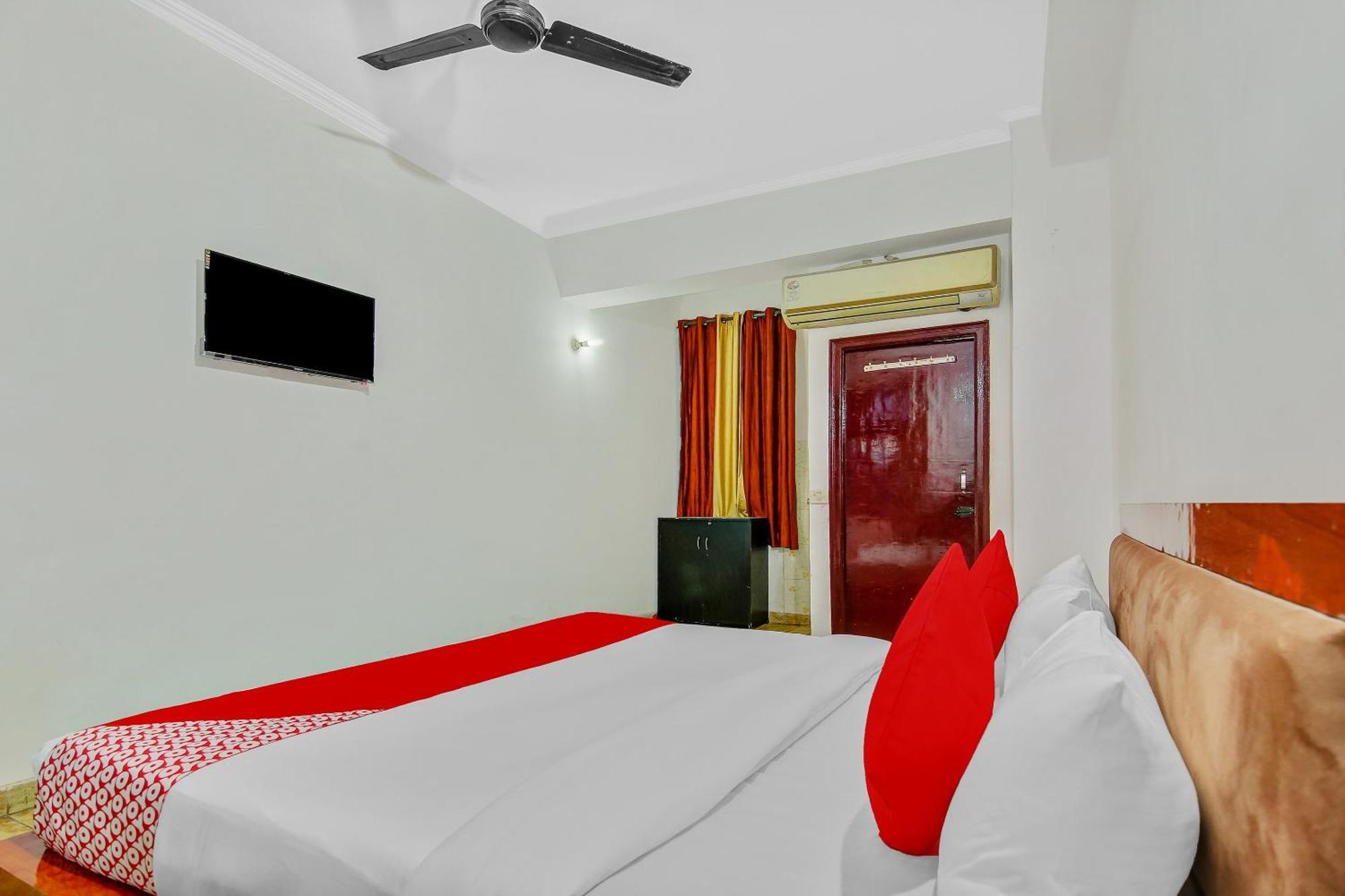 גאזיאבאד Hotel O Yash Hotel מראה חיצוני תמונה